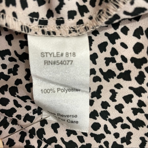 CABI flowy racerback tunic tank beige and black leopard print crepe de c… - Picture 5 of 7